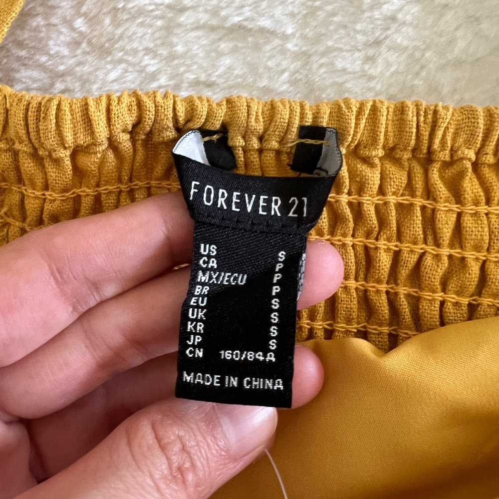 Forever 21 Women's Top - Picture 4 of 5
